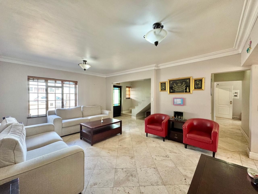 4 Bedroom Property for Sale in Zonnebloem Western Cape